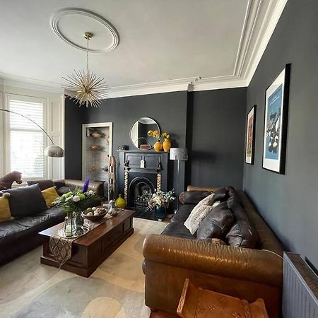 Traditional Apt Close To City Centre & Hampden غلاسغو المظهر الخارجي الصورة