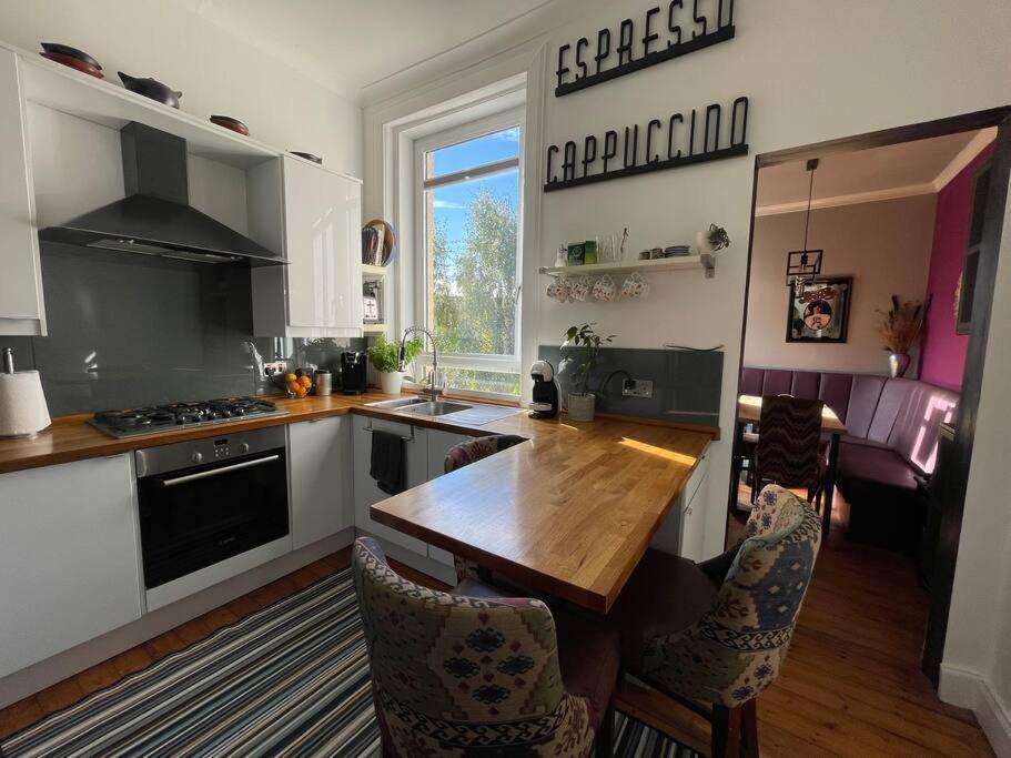 Traditional Apt Close To City Centre & Hampden غلاسغو المظهر الخارجي الصورة
